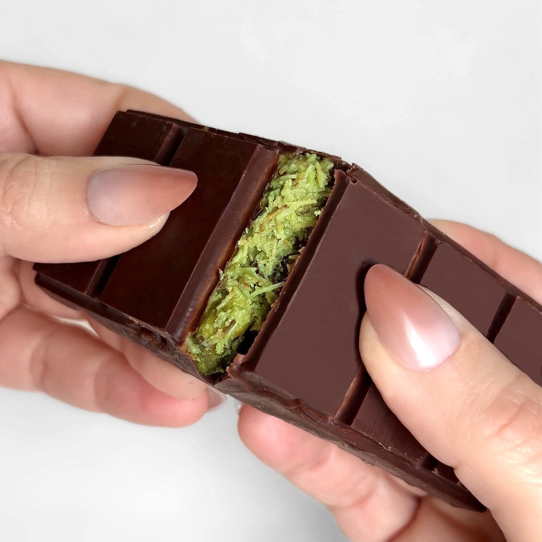 Dubai Chocolate knafeh Pistachio Chocolate Bar. 2.3Zoz/65g